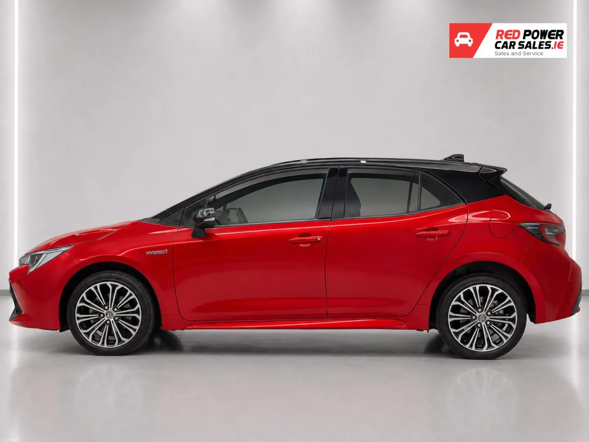 2020Toyota Corolla 1.8 Hybrid Luna Sport Hatchback - Image 3