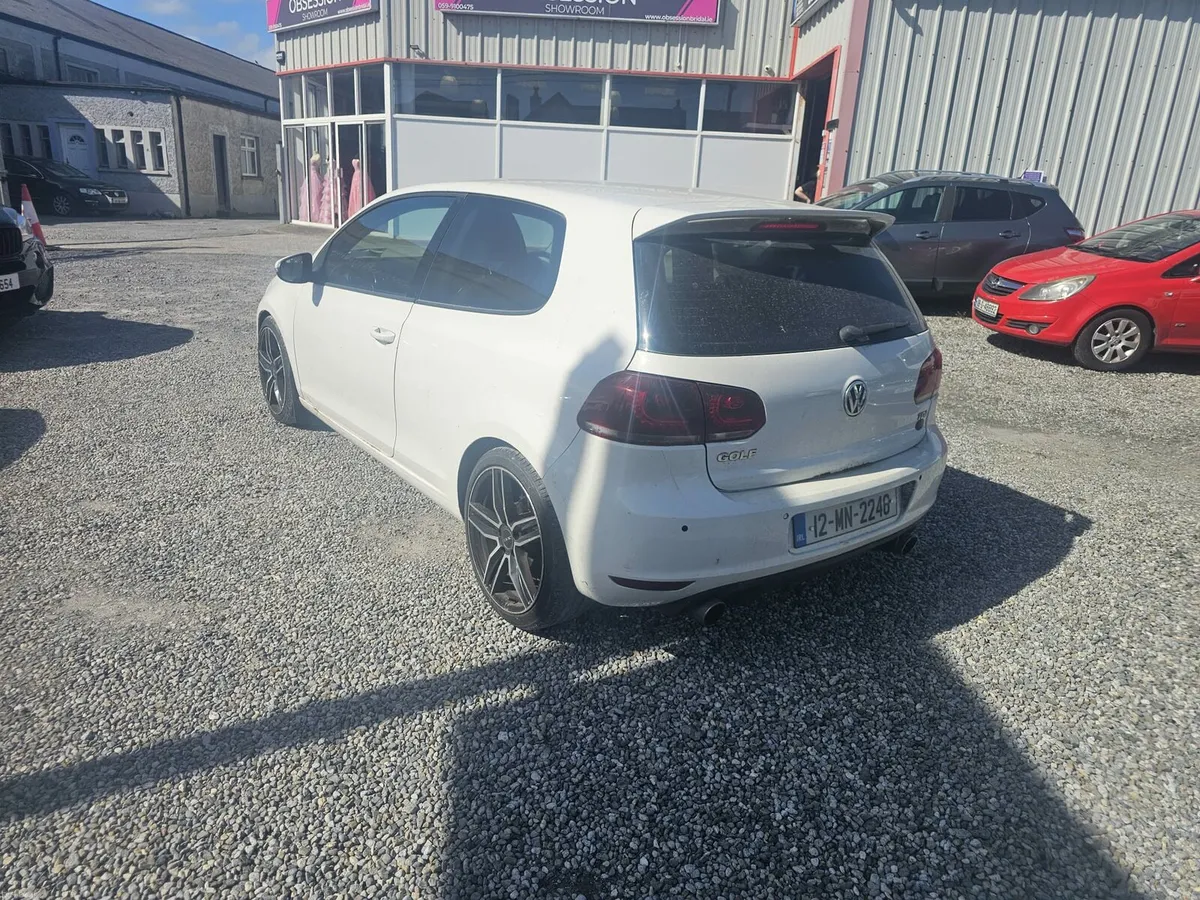 2012 Volkswagen Golf - Image 2