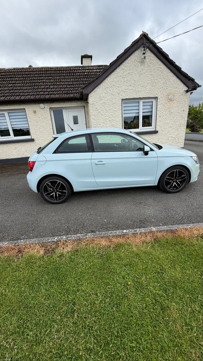 Car - Image 1