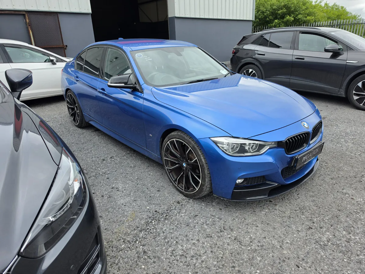18 330E LOW KMS - Image 3