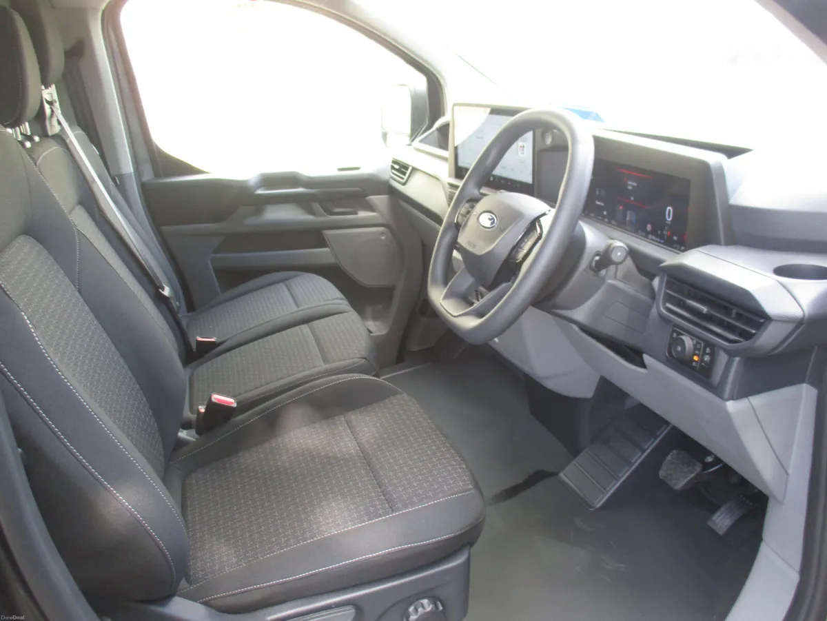 2026 FORD TRANSIT KOMBI 2.5 PHEV 9 SEATER - Image 5