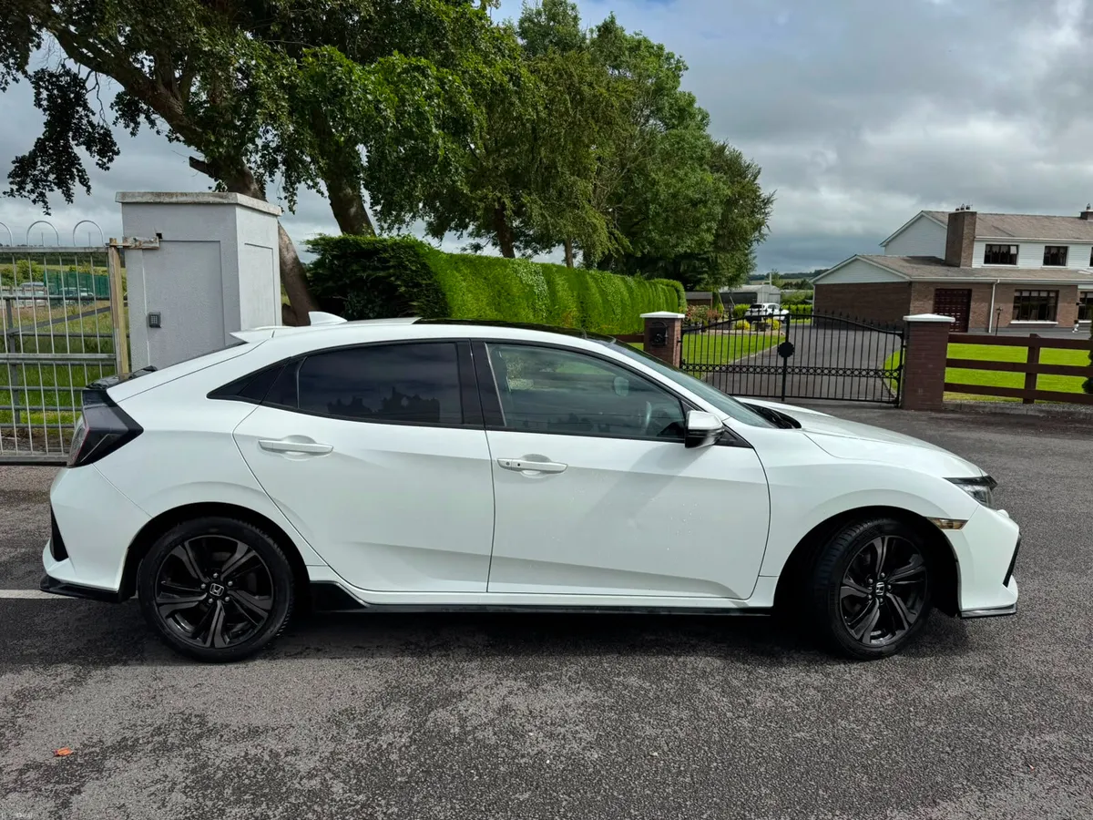 Honda Civic GT Pack 2017 - Image 3
