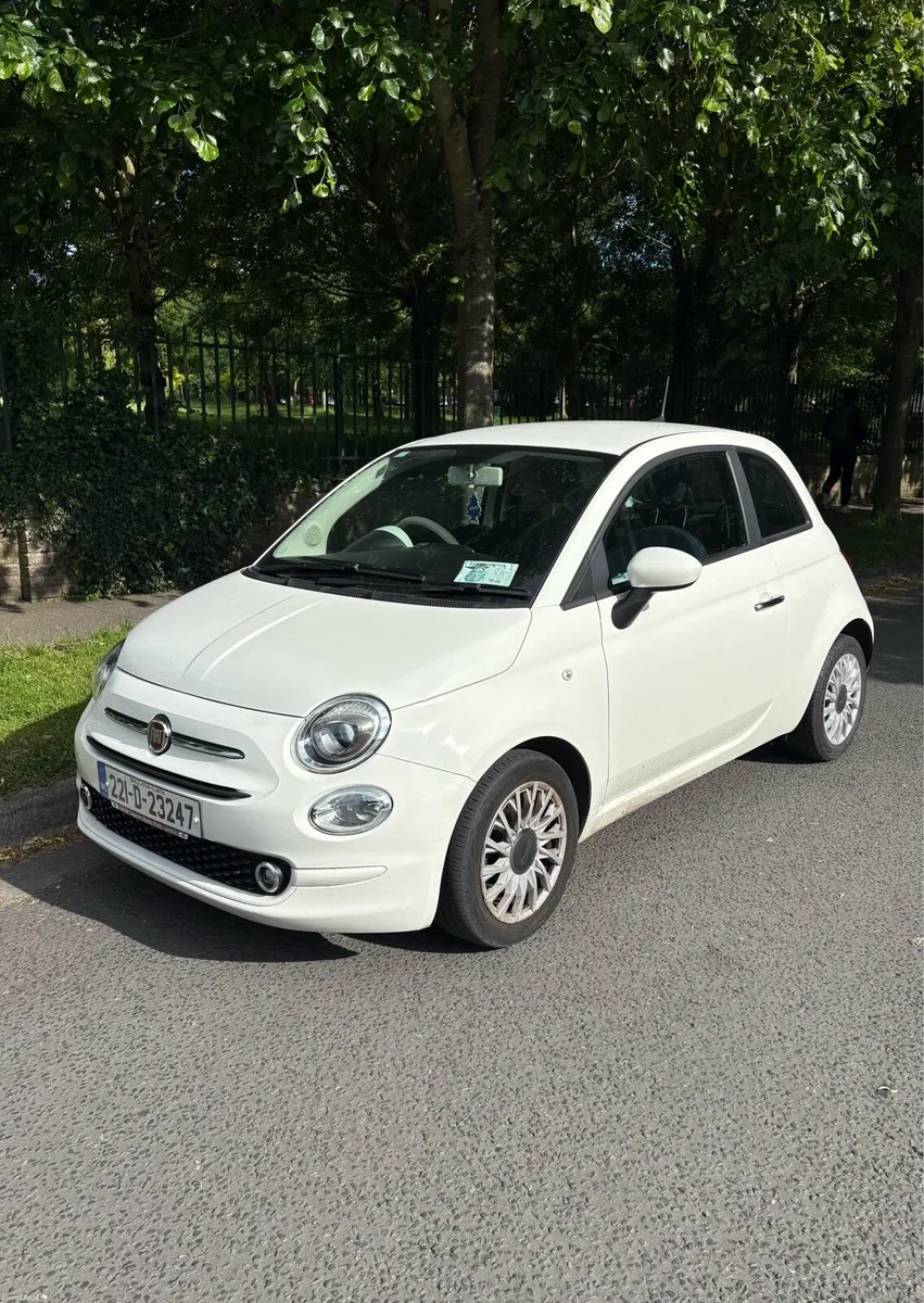 2022 Fiat 500 Hybrid | 21000km excellent condition - Image 1