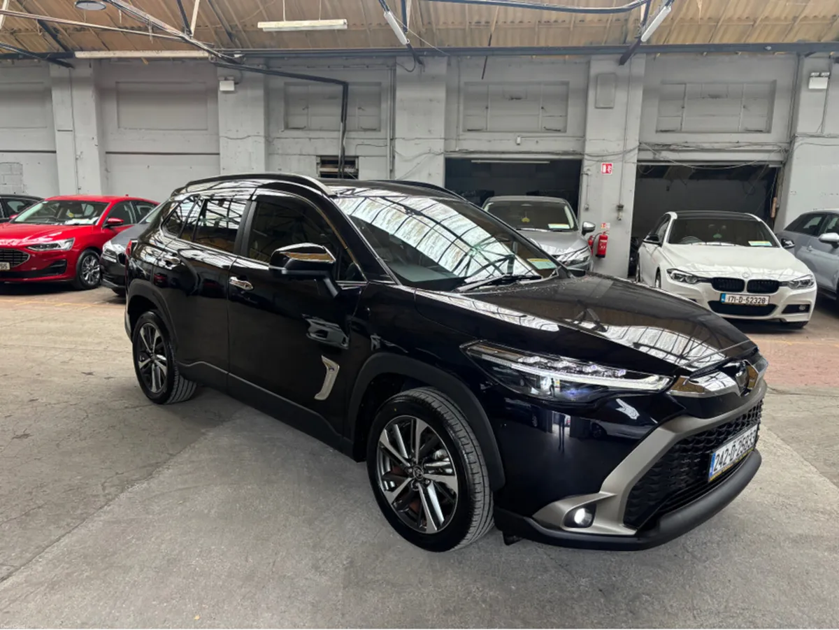 Toyota Corolla CROSS 1.8 self charging hybrid - Image 2