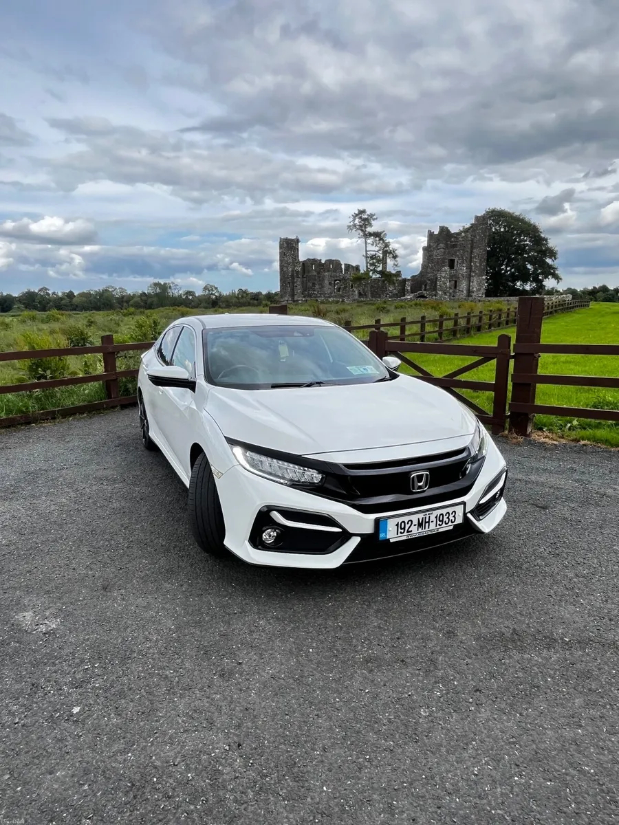 Honda Civic 2019 - Image 1