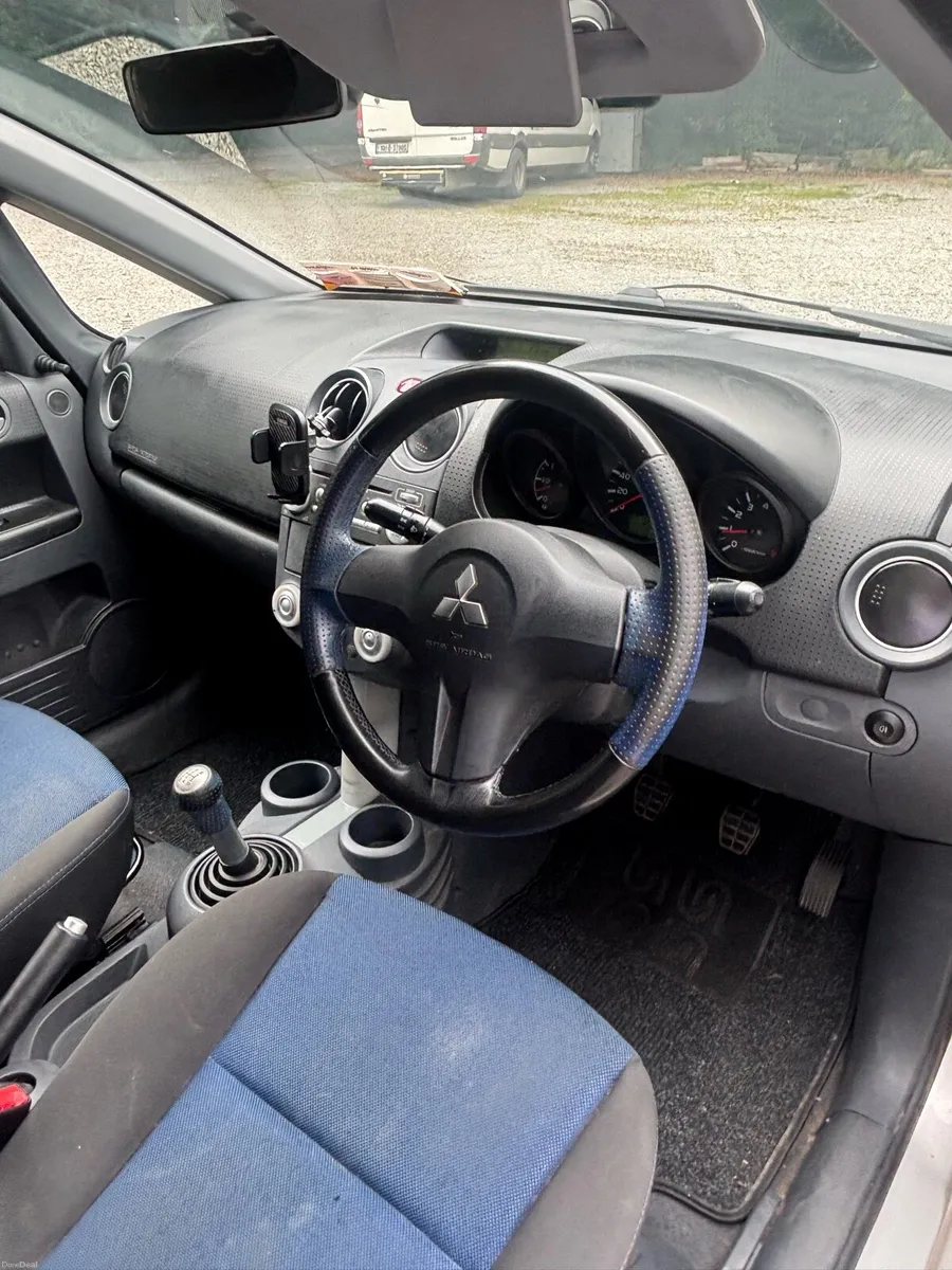 2007 Mitsubishi Colt 1.1 Litre - Image 3