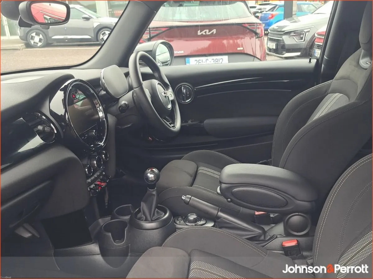 Mini Cooper Cooper Sport - Image 3