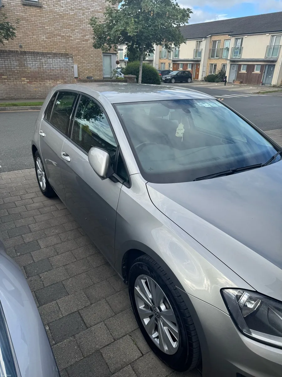 132 VW Golf 112kms 1.2 TFSI Highline - Image 4