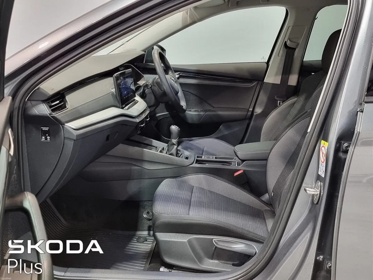 Skoda Octavia ** BEST VALUE ** STUNNING CAR ** SEL - Image 4