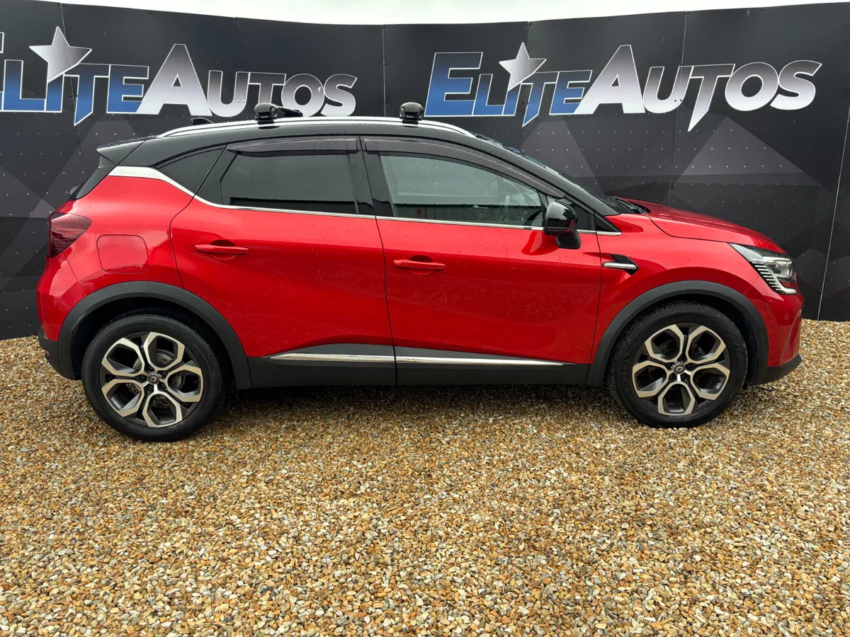 Renault Captur 1.3 TCE Iconc Auto 2021 - Image 3