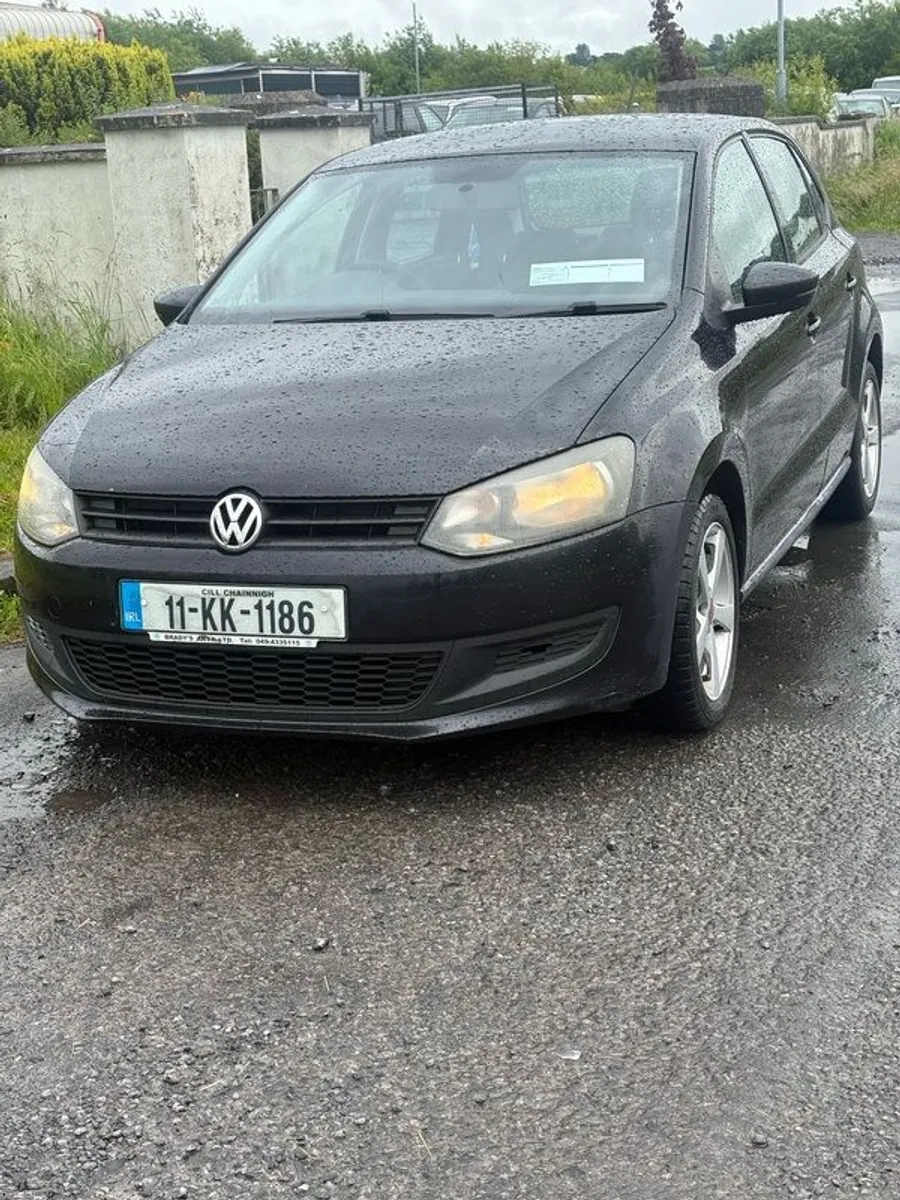 2011 Volkswagen Polo - Image 2