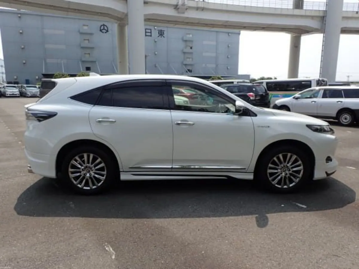 Toyota Harrier - Image 4