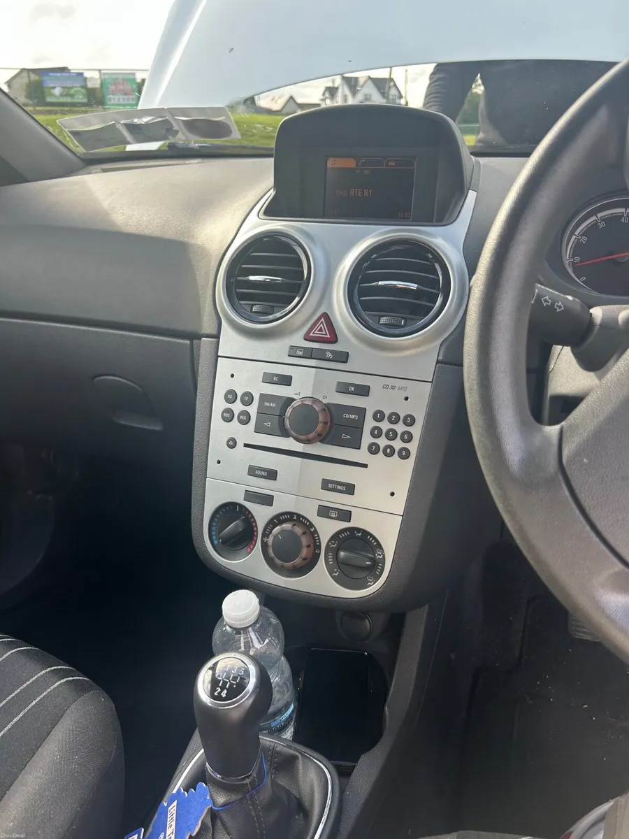 Opel Corsa 2010 - New NCT- low mileage - Image 3
