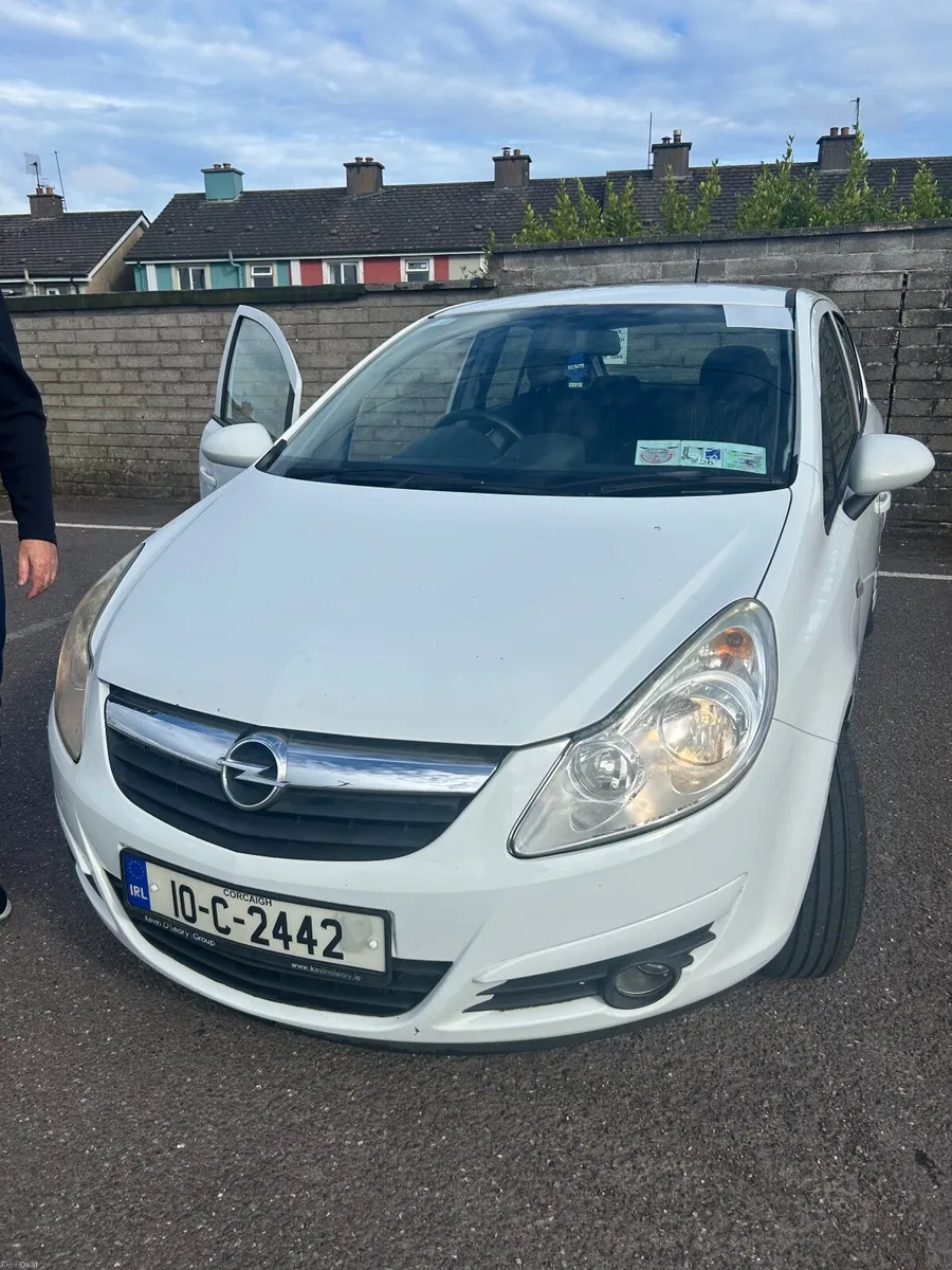 Opel Corsa 2010 - New NCT- low mileage - Image 1