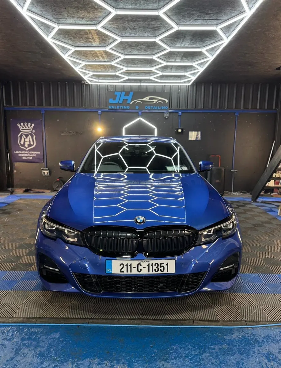 BMW 3-Series 2021 - Image 2