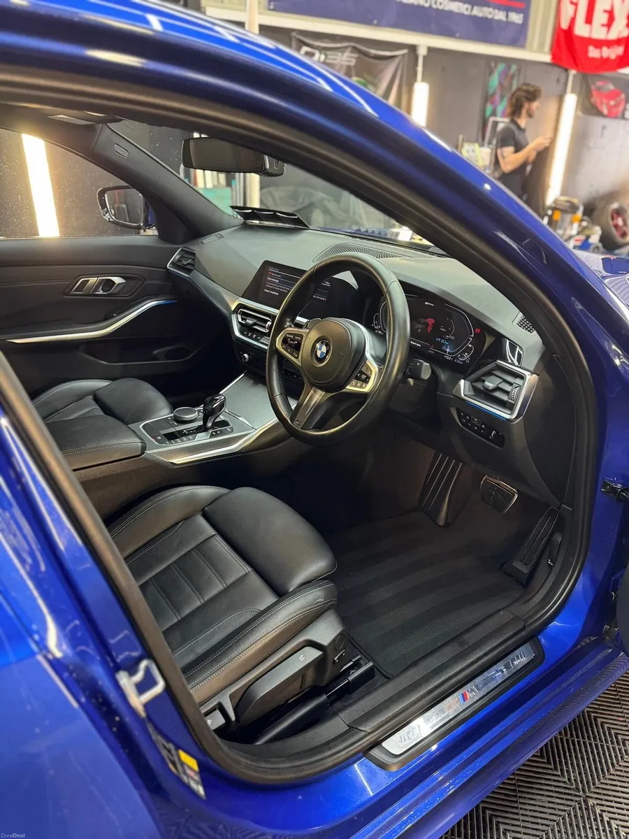 BMW 3-Series 2021 - Image 3