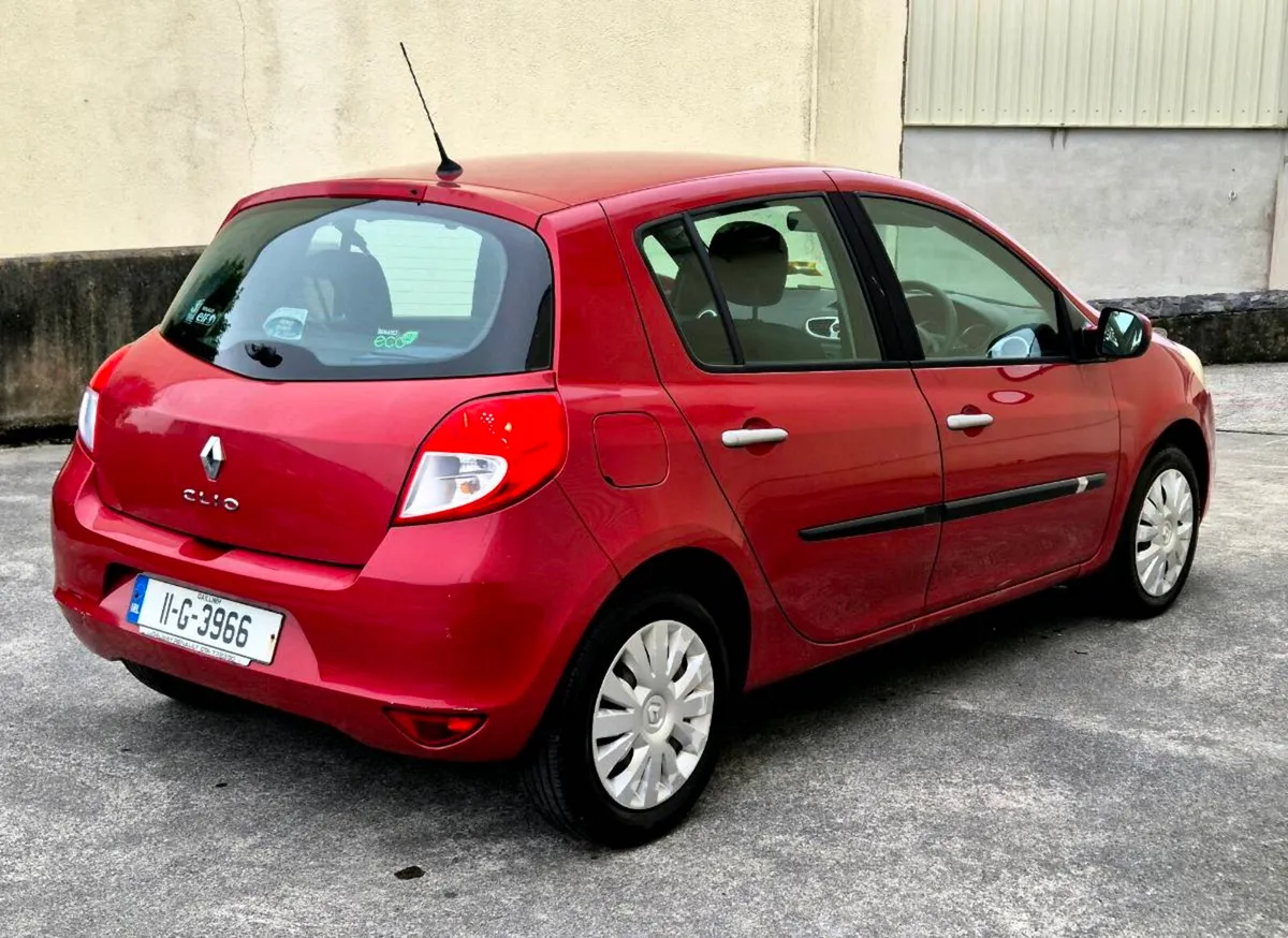 2011 Renault Clio ▪︎ LOW MILES ▪︎ - Image 3