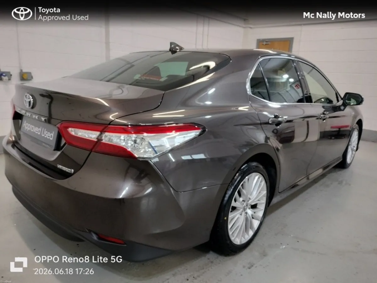 Toyota Camry 212 HYBRID PLATINUM TOP SPEC IRISH CA - Image 3
