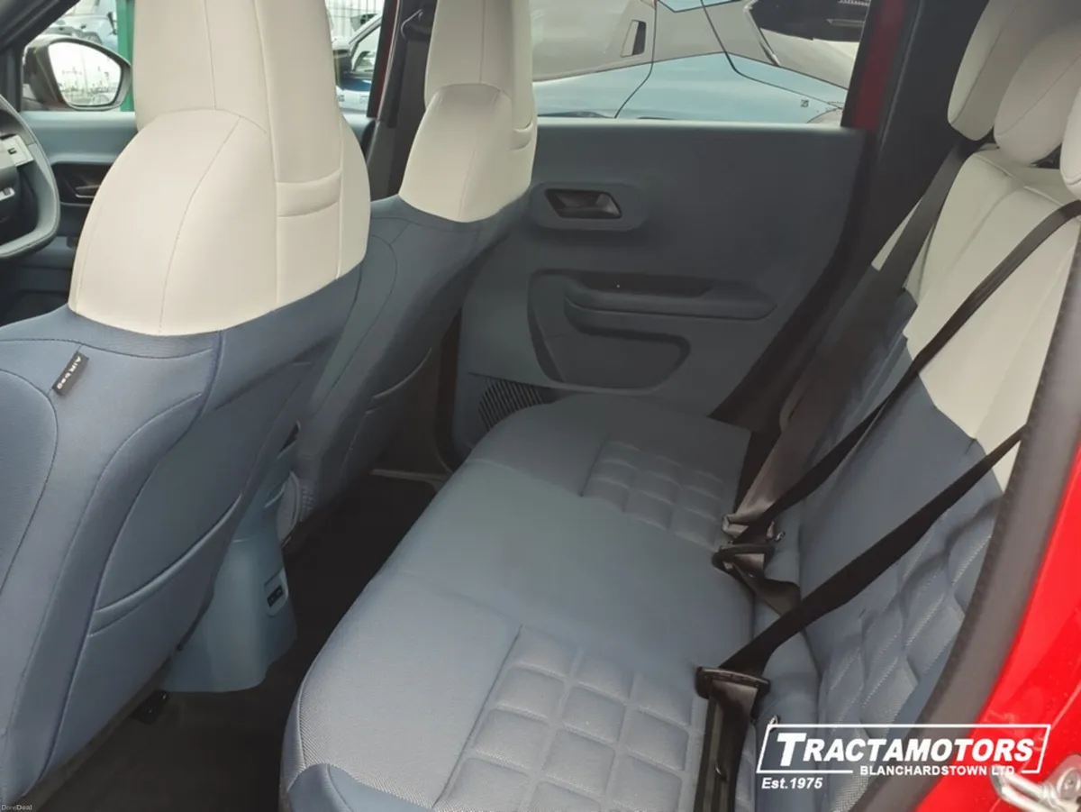 Fiat Grande Panda LA PRIMA EV 54KW - Image 6
