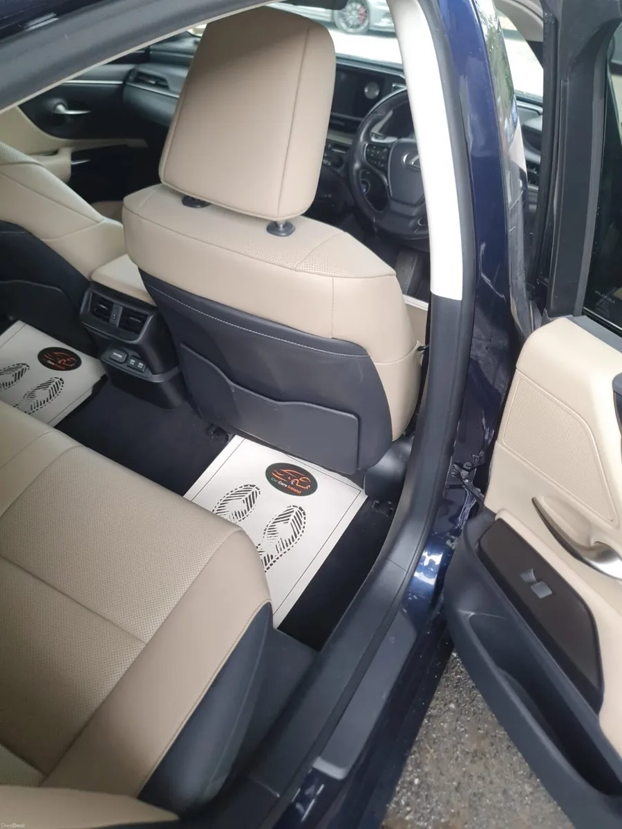 Lexus es300h - Image 6
