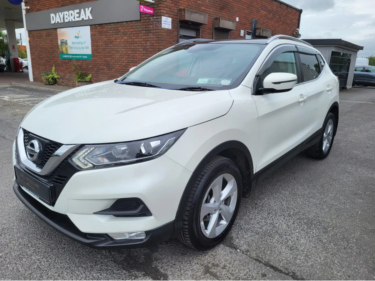 Nissan Qashqai 1.5 SV 18 4DR - Image 3