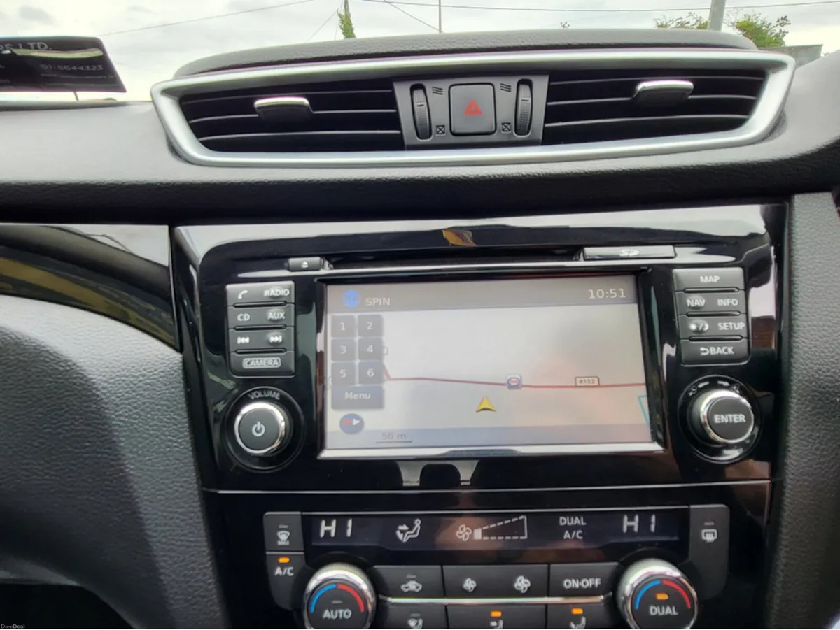 Nissan Qashqai 1.5 SV 18 4DR - Image 4
