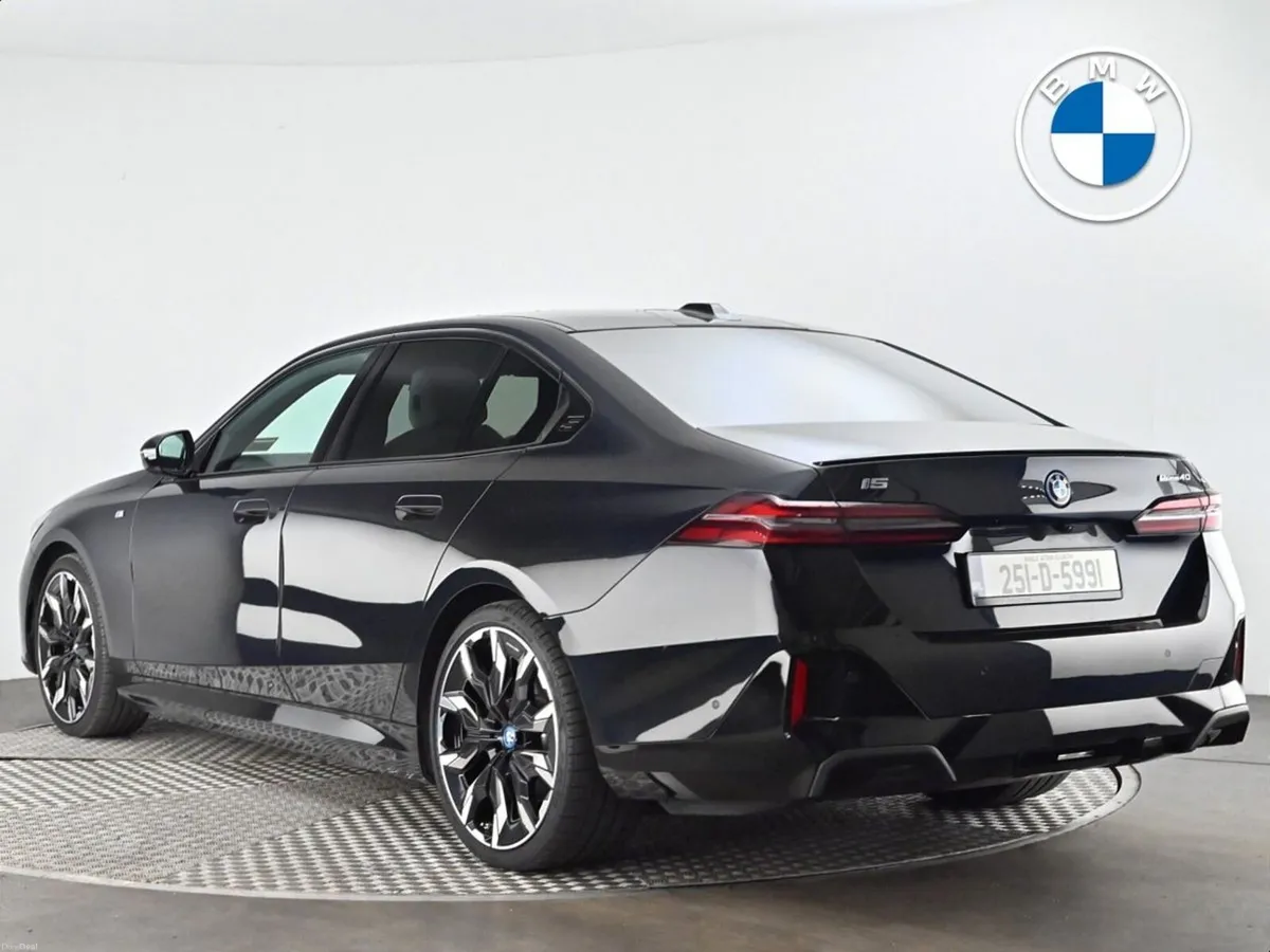 BMW i5 eDrive40 M Sport Pro Saloon - Image 2