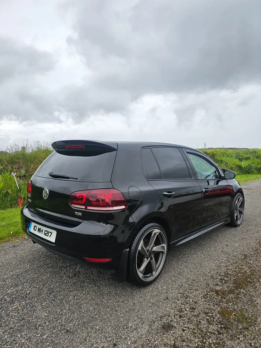 2010 Volkswagen Golf 1.6 TDI - Image 3