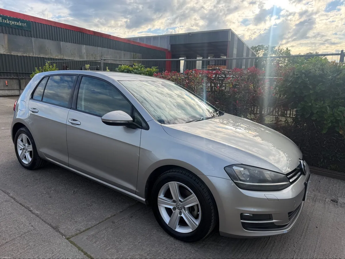Volkswagen Golf 2013 Automatic 1.2 TSI - Image 4