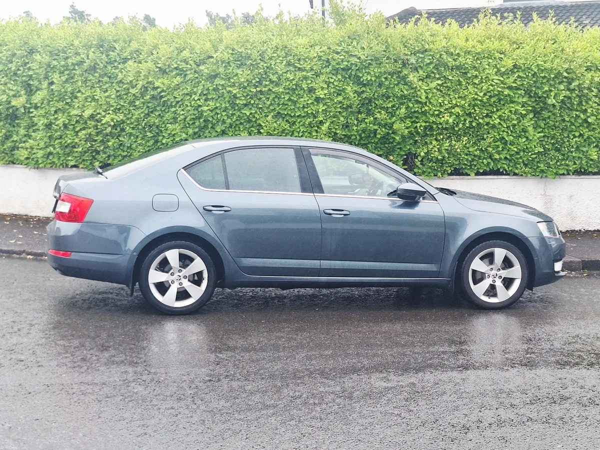 Skoda Octavia 2015 - Image 3
