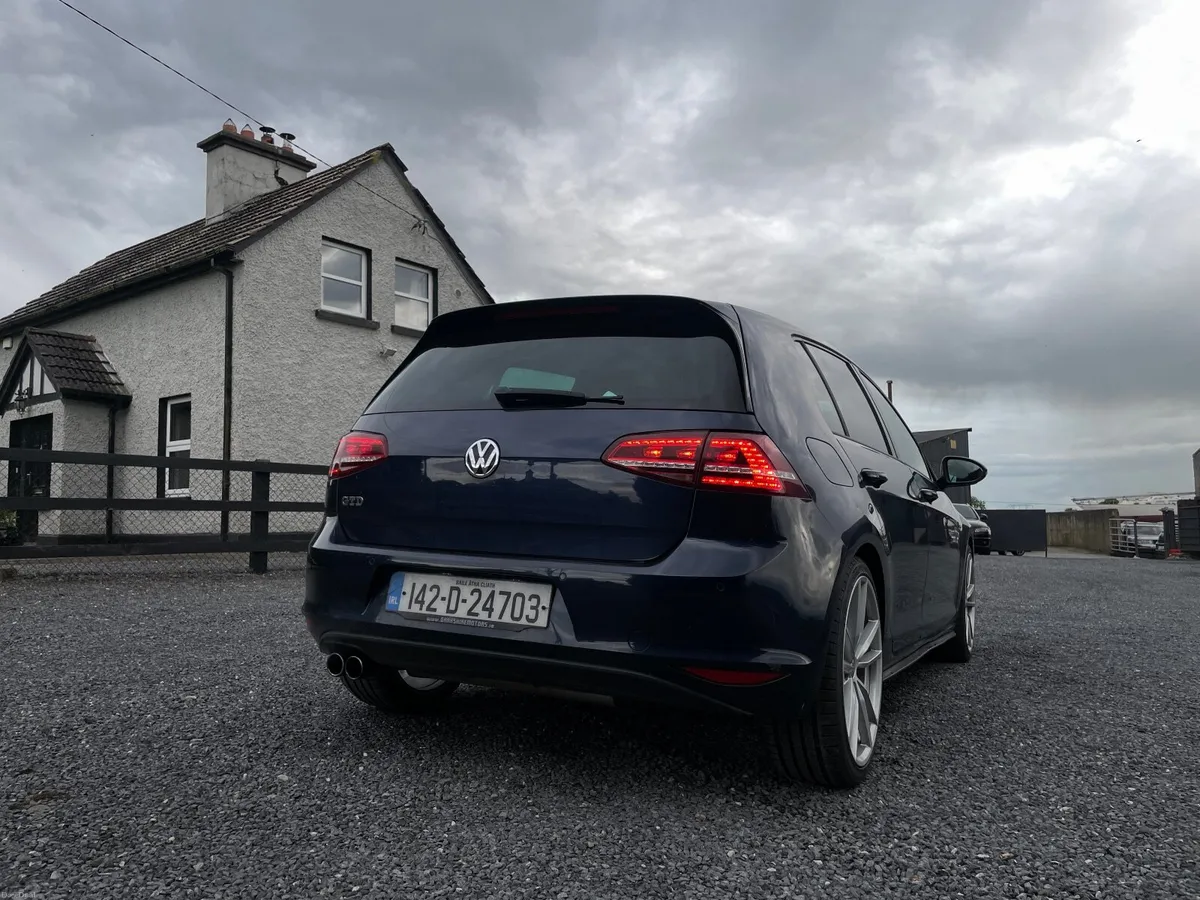 2014 Volkswagen Golf GTD Manual - Image 5
