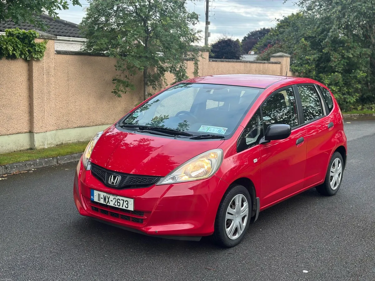 2011 Honda jazz 1.2 petrol nct 11/26 tax 10/26 - Image 3