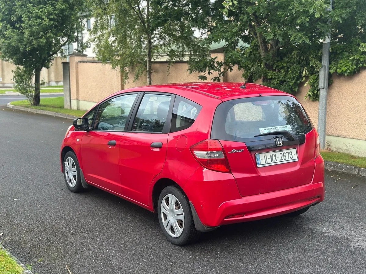 2011 Honda jazz 1.2 petrol nct 11/26 tax 10/26 - Image 4