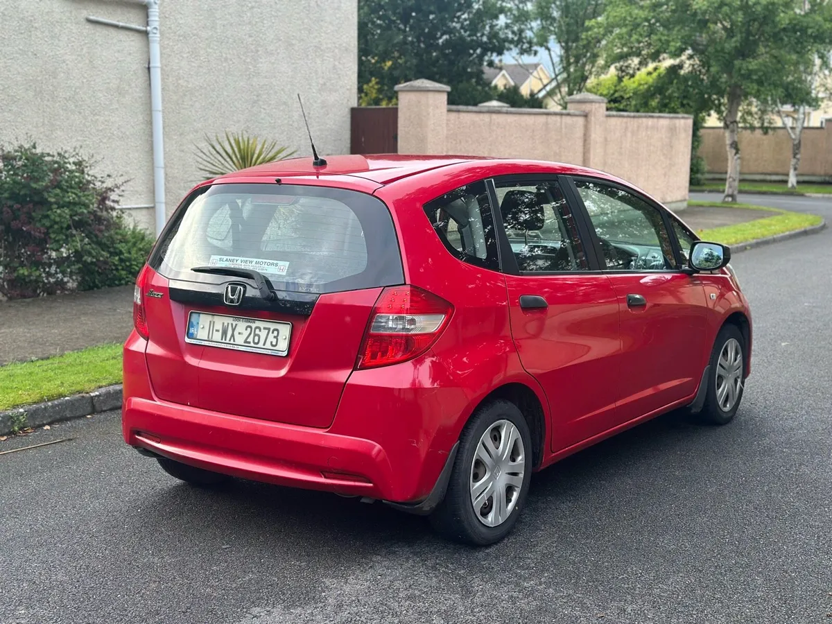 2011 Honda jazz 1.2 petrol nct 11/26 tax 10/26 - Image 6