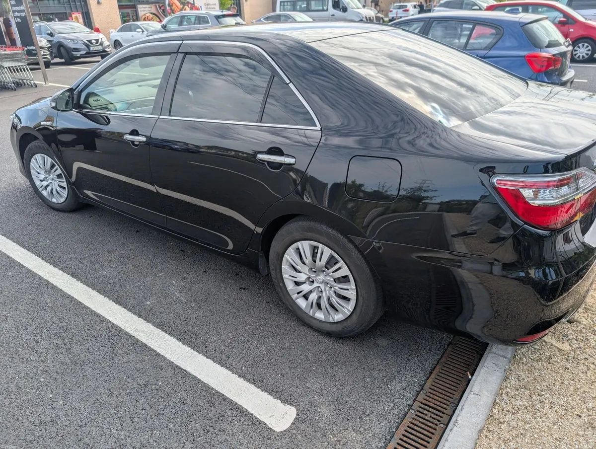 Toyota Camry 2017 - Image 4