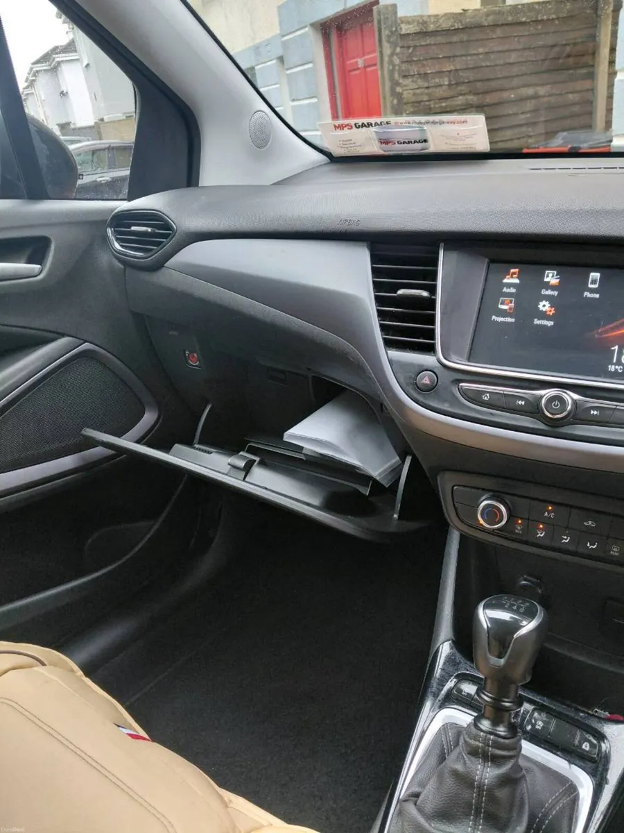 Genuine bargain!! 2023 Opel Crossland X 1.2 - Image 6