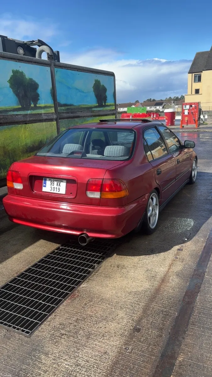 Honda Civic - Image 4