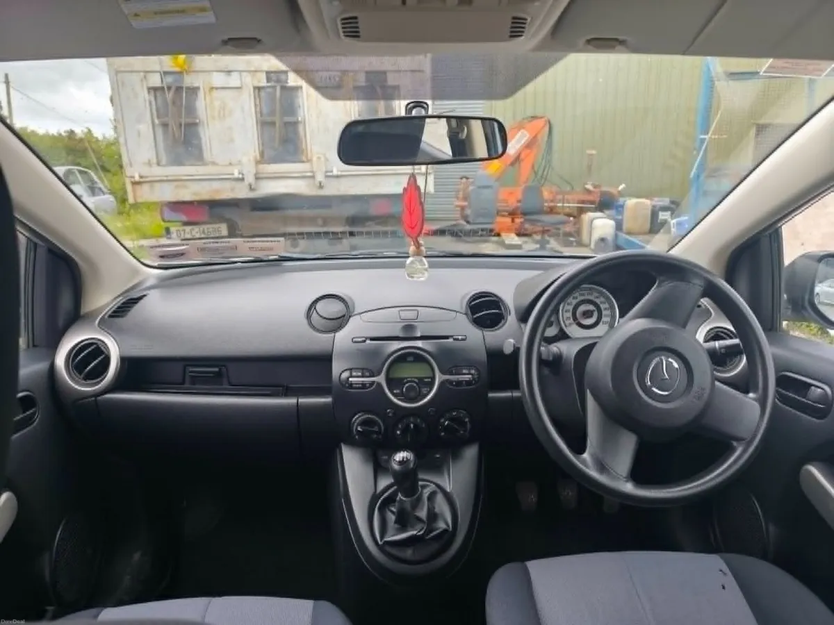 Mazda Mazda2 2009 - Image 2