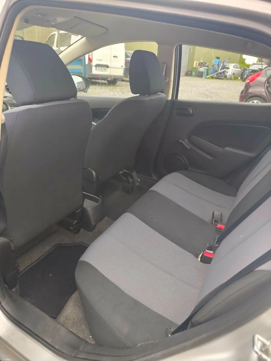 Mazda Mazda2 2009 - Image 3