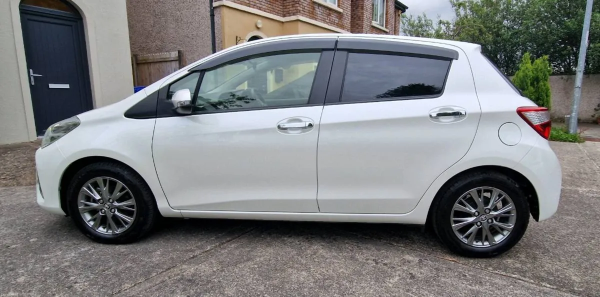 Toyota Yaris/Vitz F Safety Edition 3 High Spec 67k - Image 3