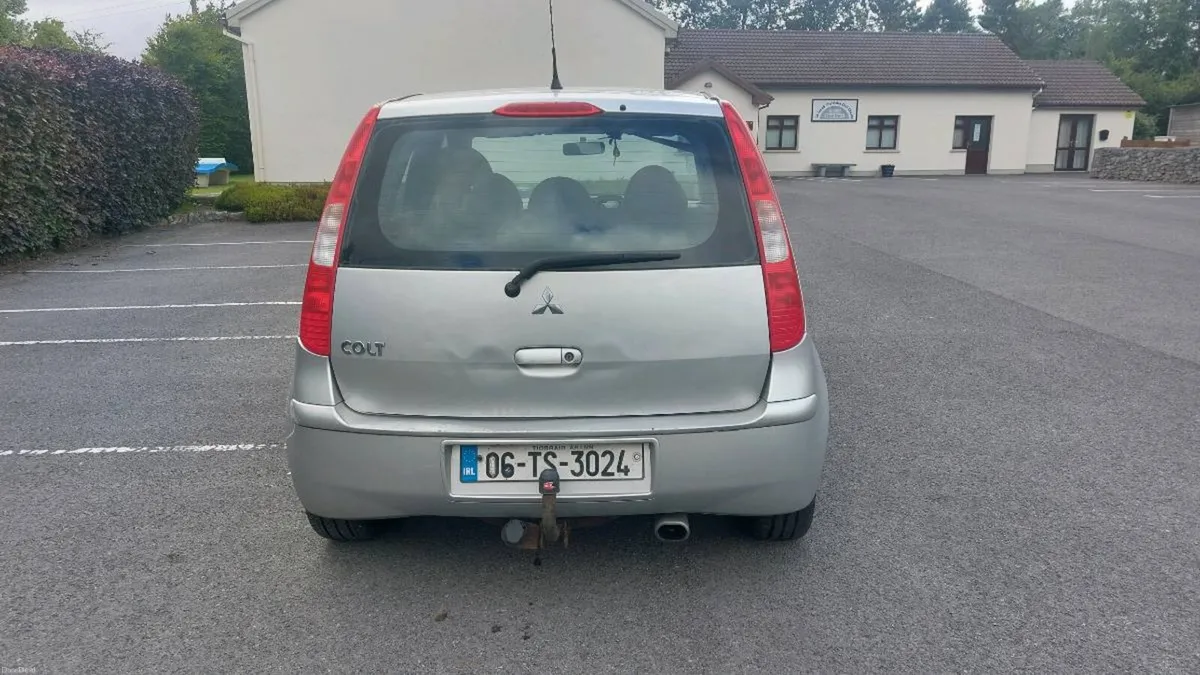Mitsubishi Colt Automatic 2006 - Image 6