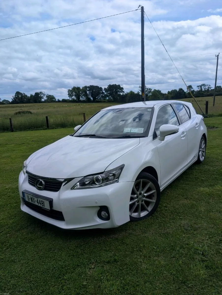 Lexus CT 200 - Immaculate - Full Service History - Image 1