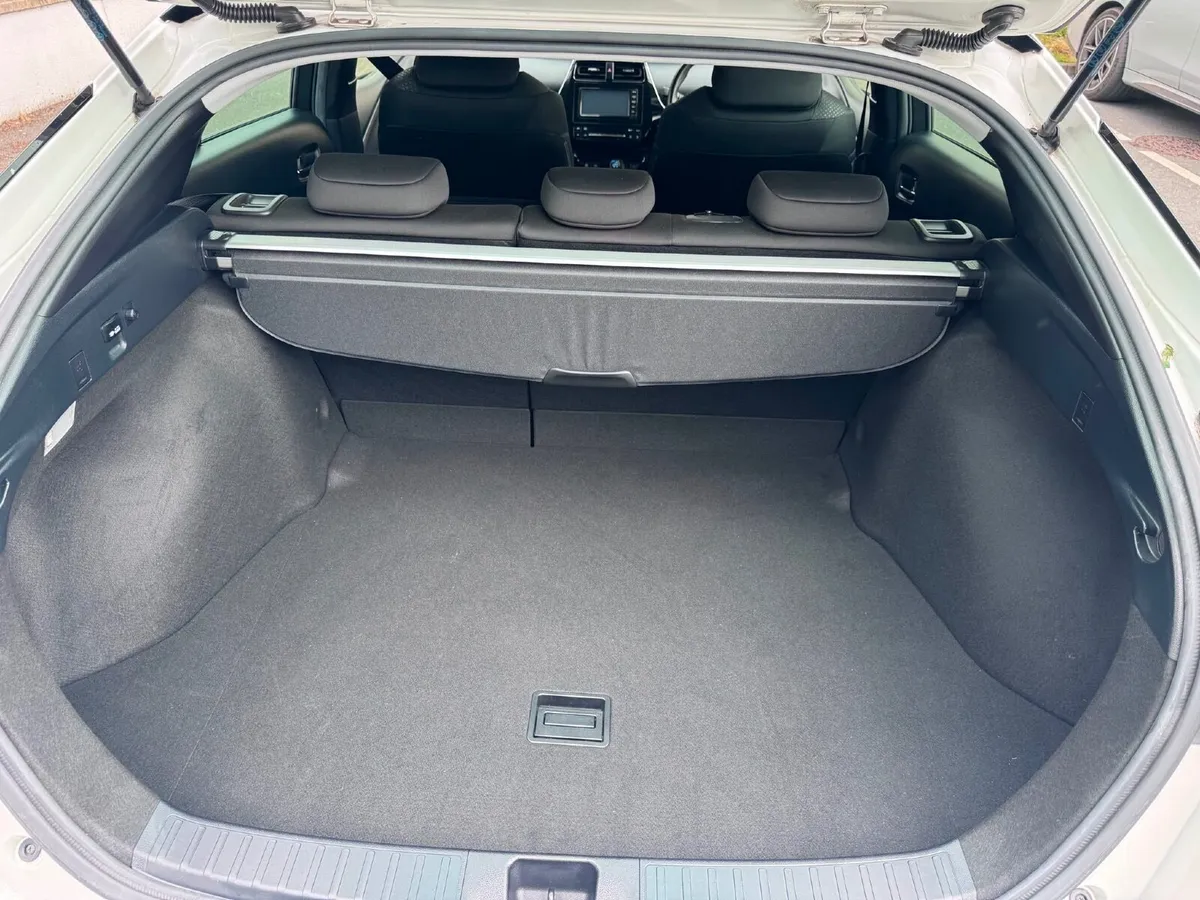 Toyota Prius 2021 - Image 5