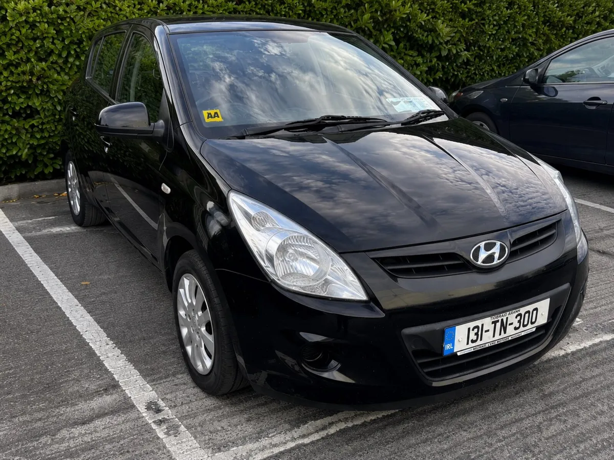 Hyundai i20 2013 €3,500 NEW NCT & YEARS TAX - Image 2