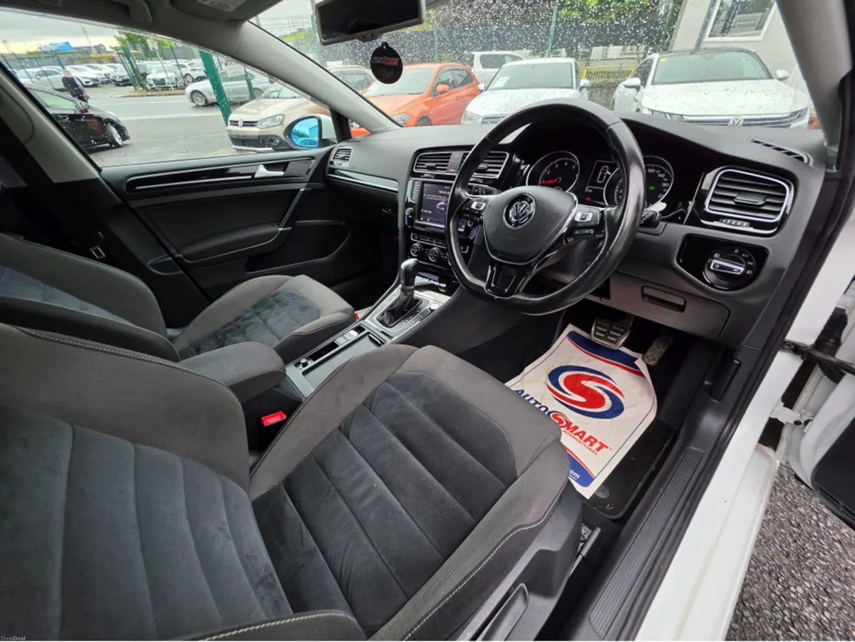 Volkswagen Golf ( 152 REG ) 1.4 HI-LINE EDITION  / - Image 4