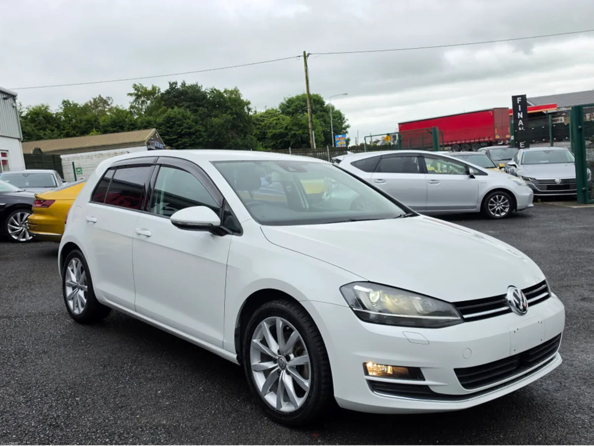 Volkswagen Golf ( 152 REG ) 1.4 HI-LINE EDITION  / - Image 2