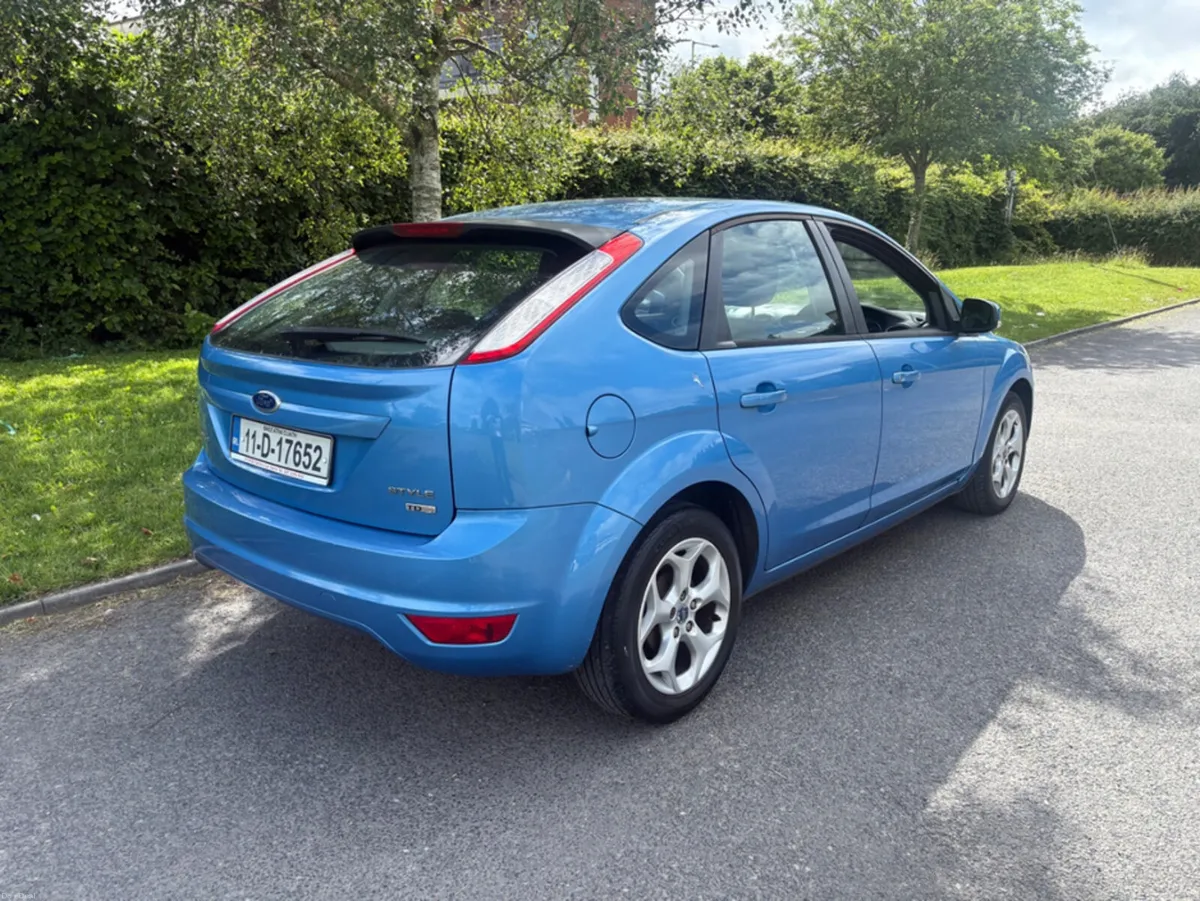 Ford Focus STYLE 1.6 TDCI 90PS 5DR - Image 3
