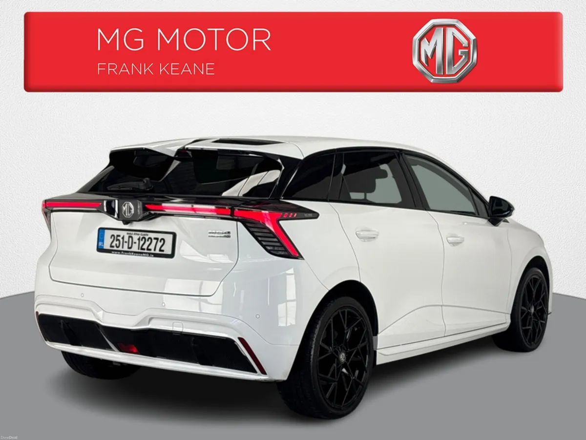 MG 4 LR -EXCLUSIVE- 64KWH **UPGRADED 19 INCH BLACK - Image 4