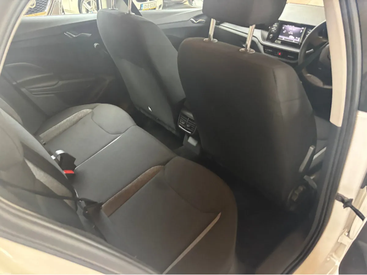 Skoda Fabia ACTIVE 1.0 MPI 65HP 5DR - Image 3