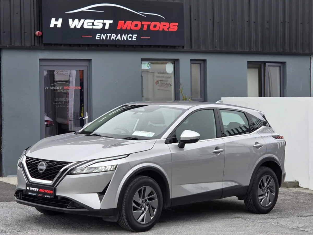 Nissan Qashqai QQ 1.3 HYB SV MY2 4DR - Image 1